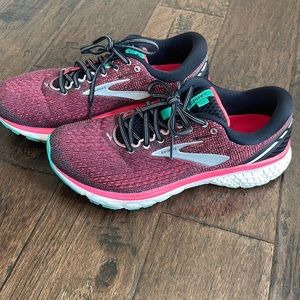 Brooks Ghost 11 size 10.5 running shoes